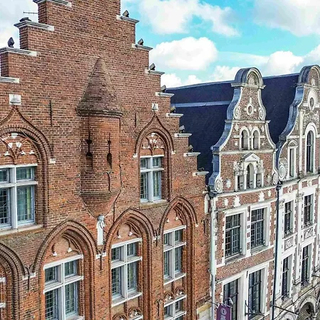 Les Trois Luppars فندق