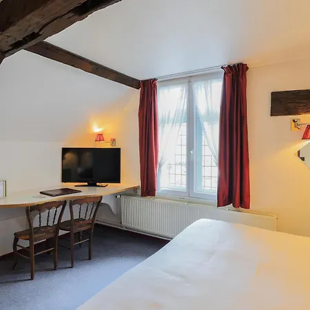 Les Trois Luppars 3*