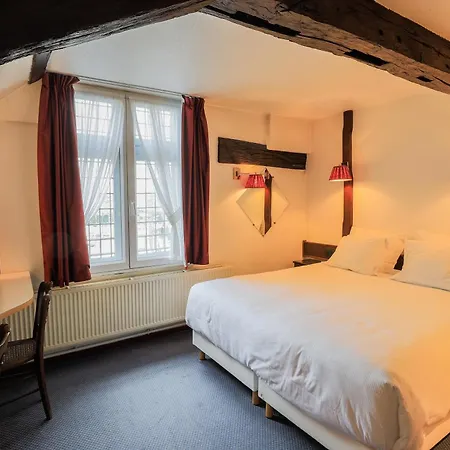 Les Trois Luppars 3* أراس