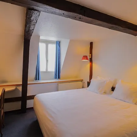 فندق Les Trois Luppars أراس