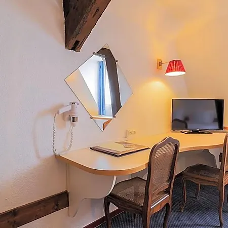 Les Trois Luppars Hotel 3*