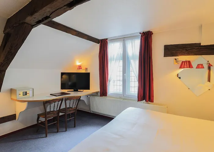 Les Trois Luppars 3*