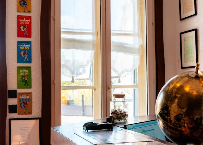 Les Trois Luppars Hotell 3*