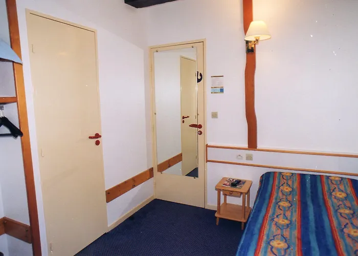 Les Trois Luppars Hotell 3*