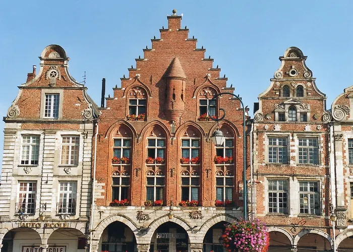 Les Trois Luppars Hotell Arras