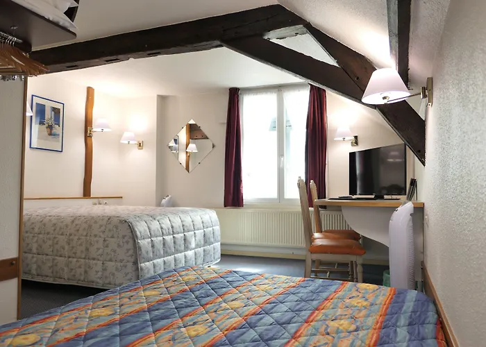 Les Trois Luppars Hotell